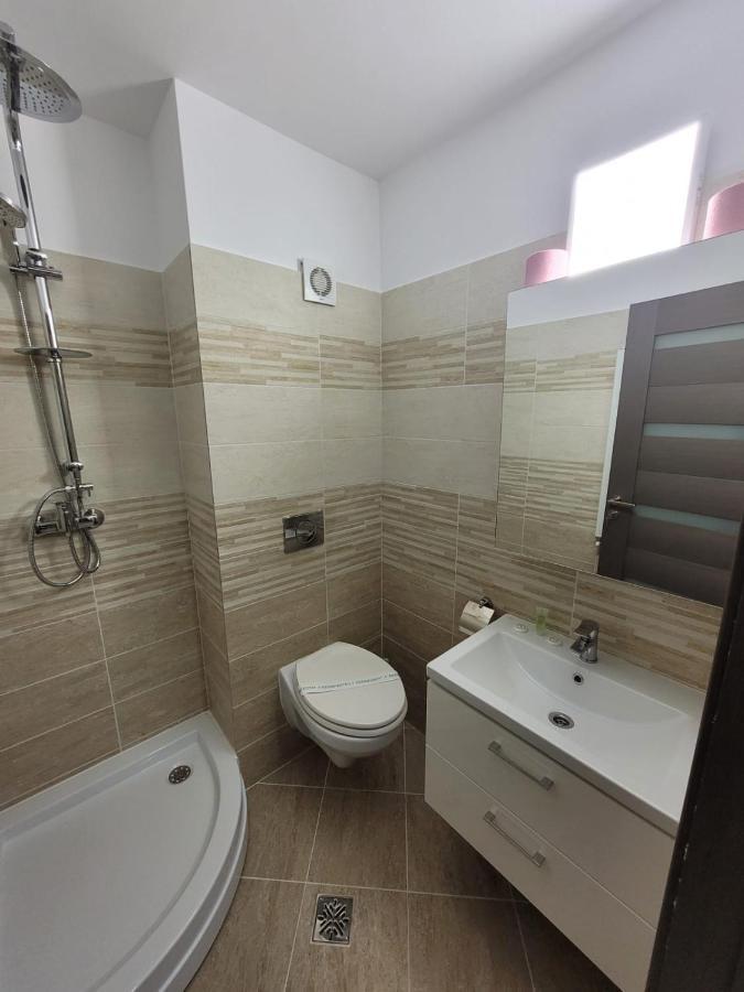 Cazare Bloc Nou Ultracentral Ramnicu Valcea Ngoại thất bức ảnh