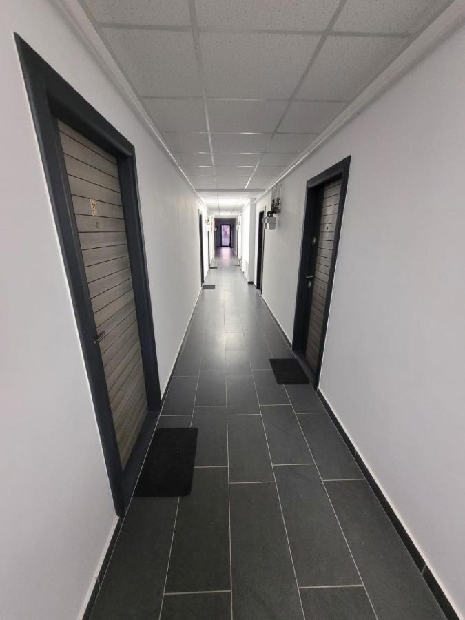 Cazare Bloc Nou Ultracentral Ramnicu Valcea Ngoại thất bức ảnh
