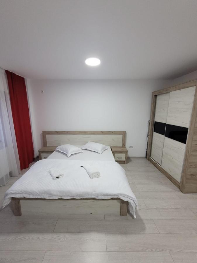 Cazare Bloc Nou Ultracentral Ramnicu Valcea Ngoại thất bức ảnh