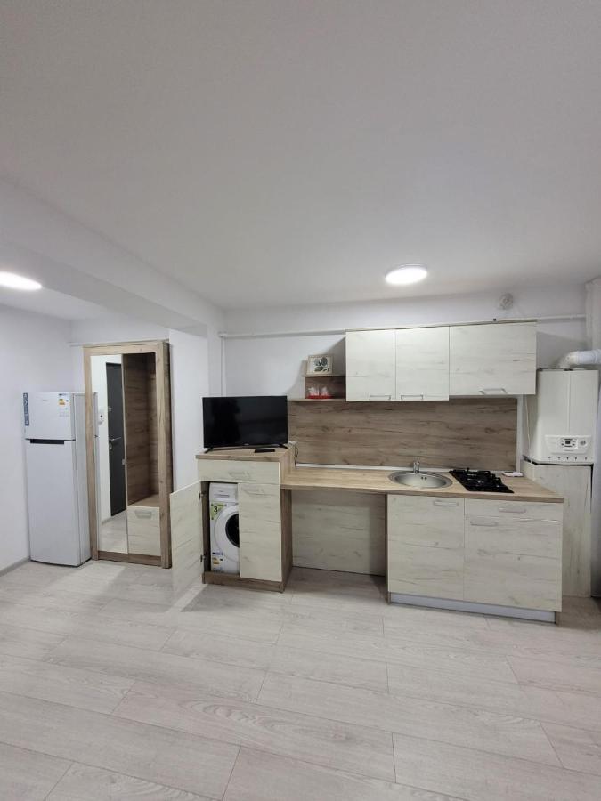 Cazare Bloc Nou Ultracentral Ramnicu Valcea Ngoại thất bức ảnh