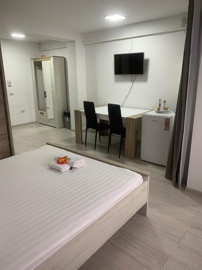 Cazare Bloc Nou Ultracentral Ramnicu Valcea Ngoại thất bức ảnh