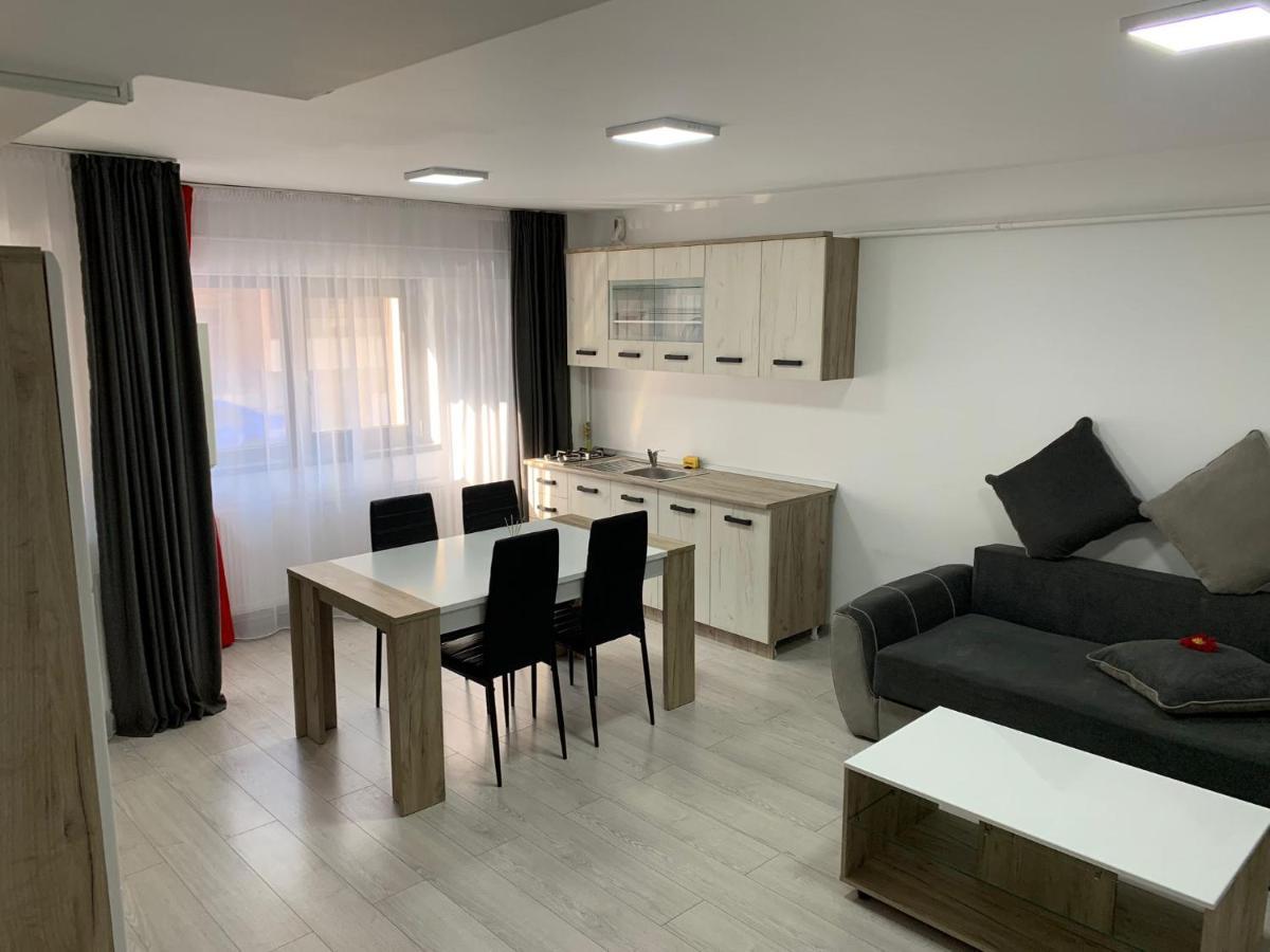Cazare Bloc Nou Ultracentral Ramnicu Valcea Ngoại thất bức ảnh