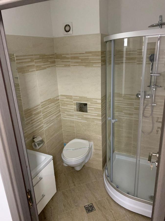Cazare Bloc Nou Ultracentral Ramnicu Valcea Ngoại thất bức ảnh